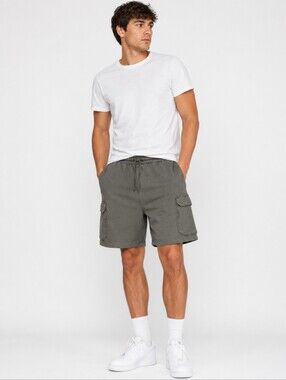 LCKR Men’s Olive Green Cargo Sweat Shorts Drawstring Casual Athletic Style